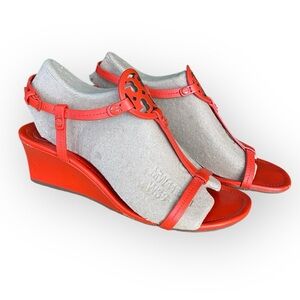 L-138 Tory‎ Burch Miller Wedge